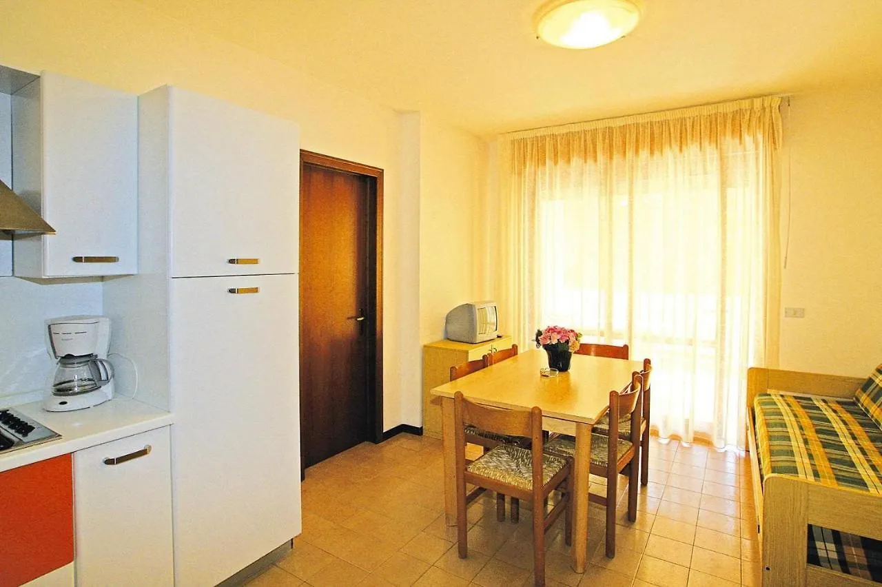 Residence Sporting In Bibione Italie